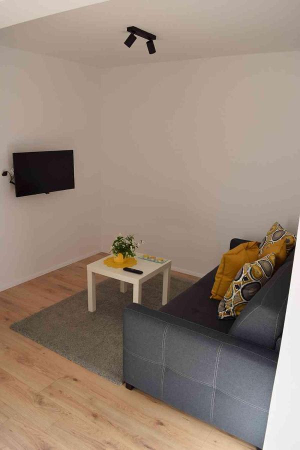 קרס Apartments Eta מראה חיצוני תמונה