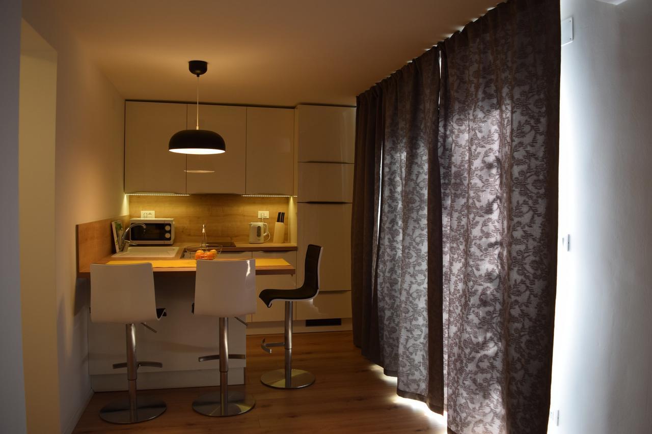 קרס Apartments Eta מראה חיצוני תמונה