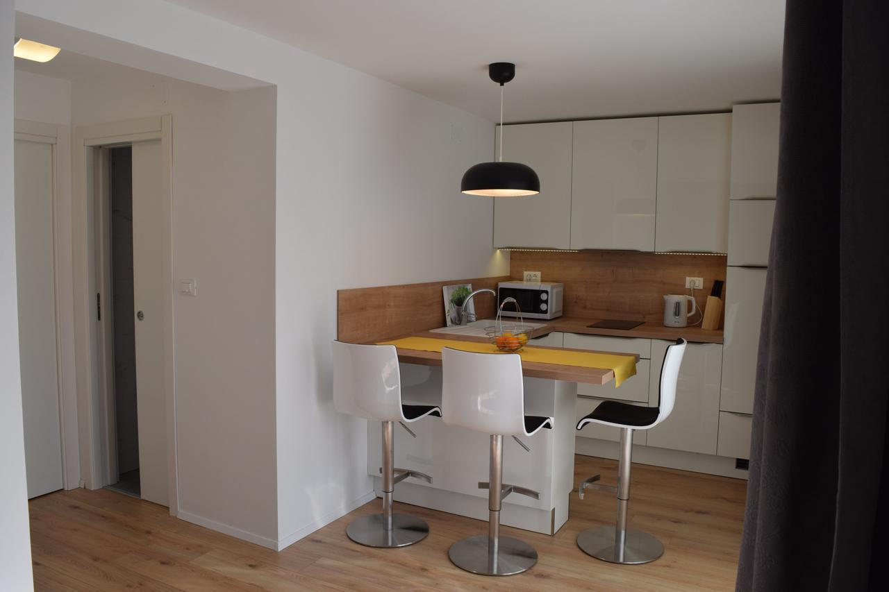 קרס Apartments Eta מראה חיצוני תמונה
