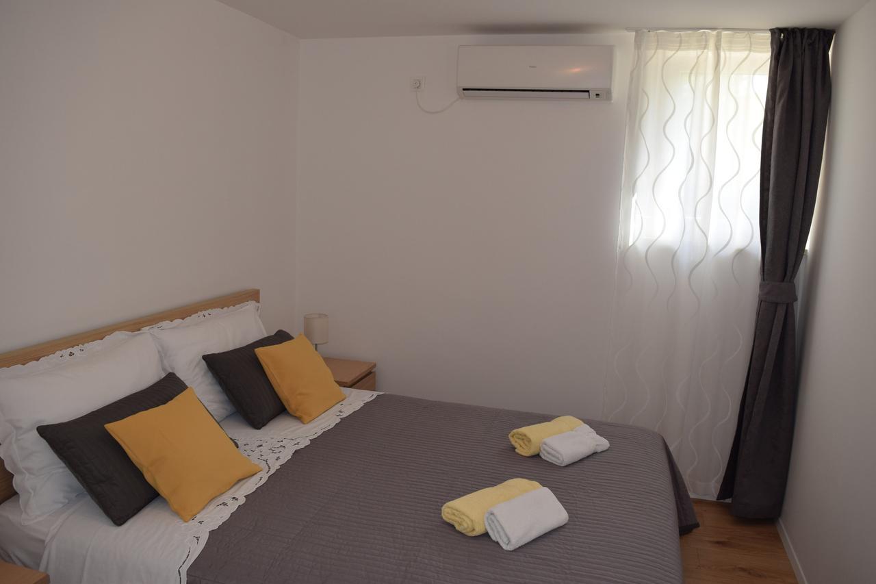 קרס Apartments Eta מראה חיצוני תמונה